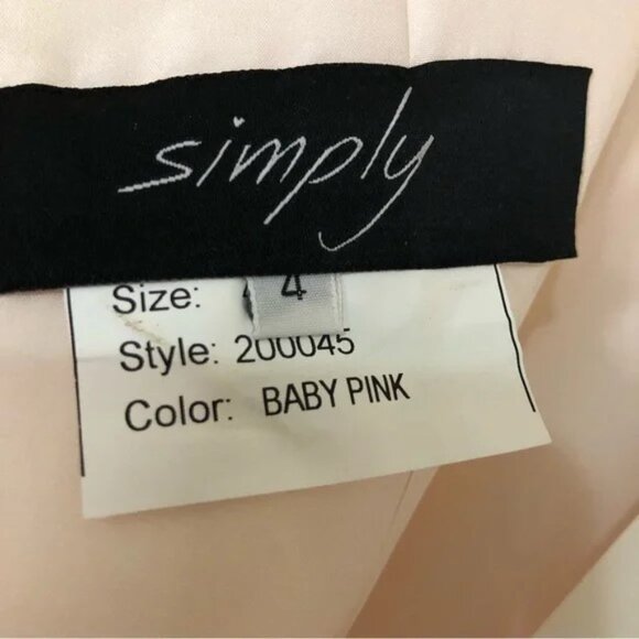 Halter Top Pleated Bodice Short Dress in Pale Pink -Size: 4 NWT - Picture 5 of 9